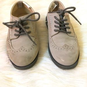 Gymboree dress shoes suede Gray/ tan boys Sz 9